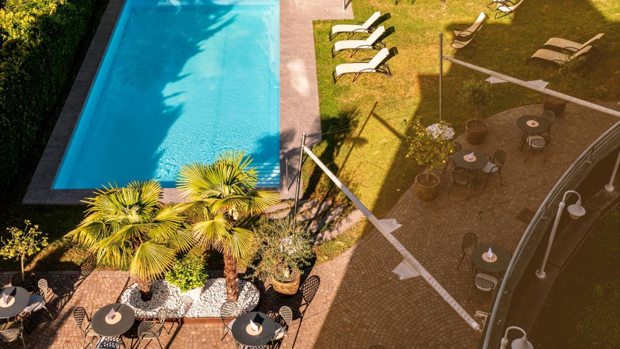 Hotel Villa Laurus เมราโน ภายนอก รูปภาพ