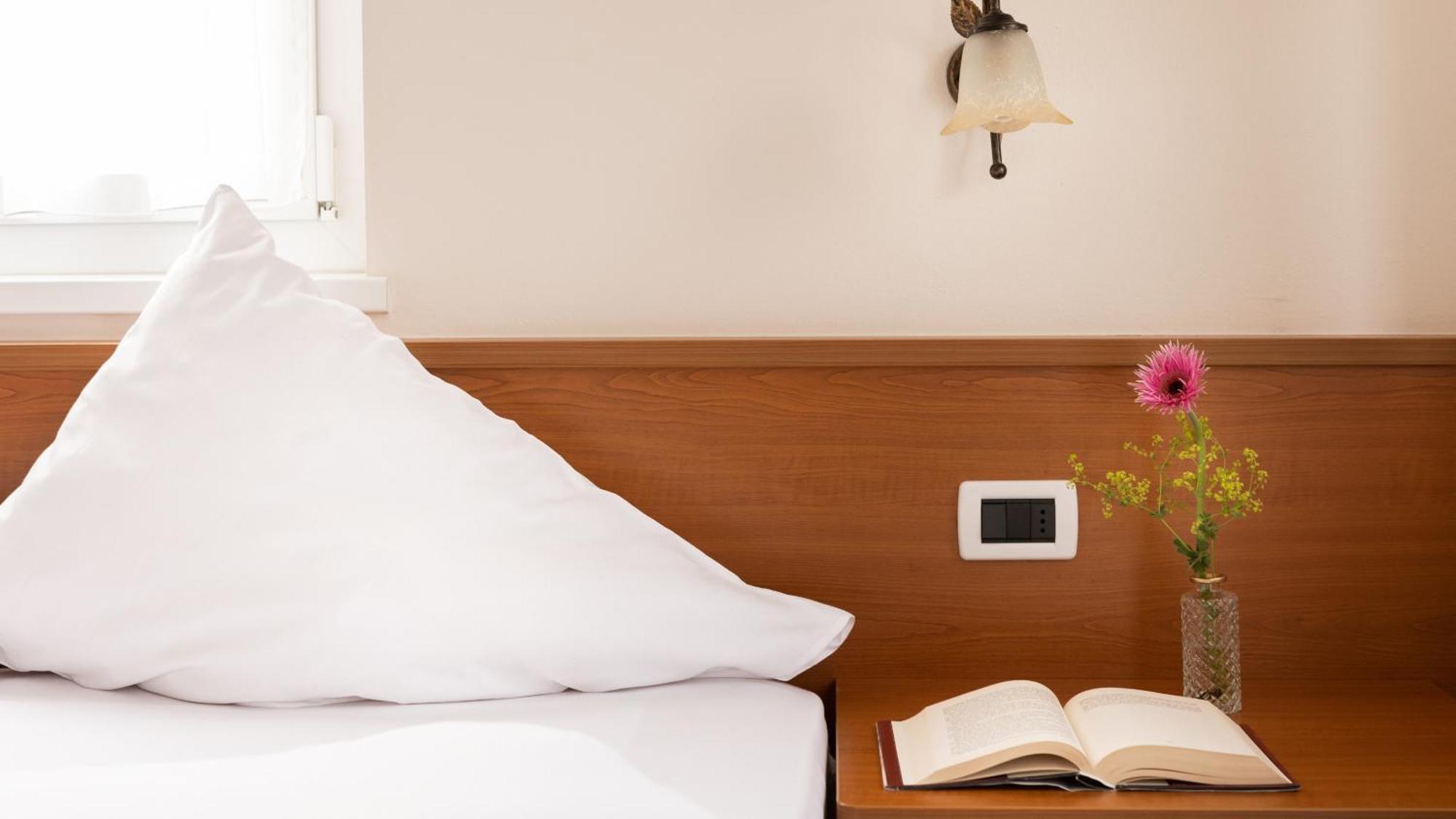 Hotel Villa Laurus เมราโน ภายนอก รูปภาพ
