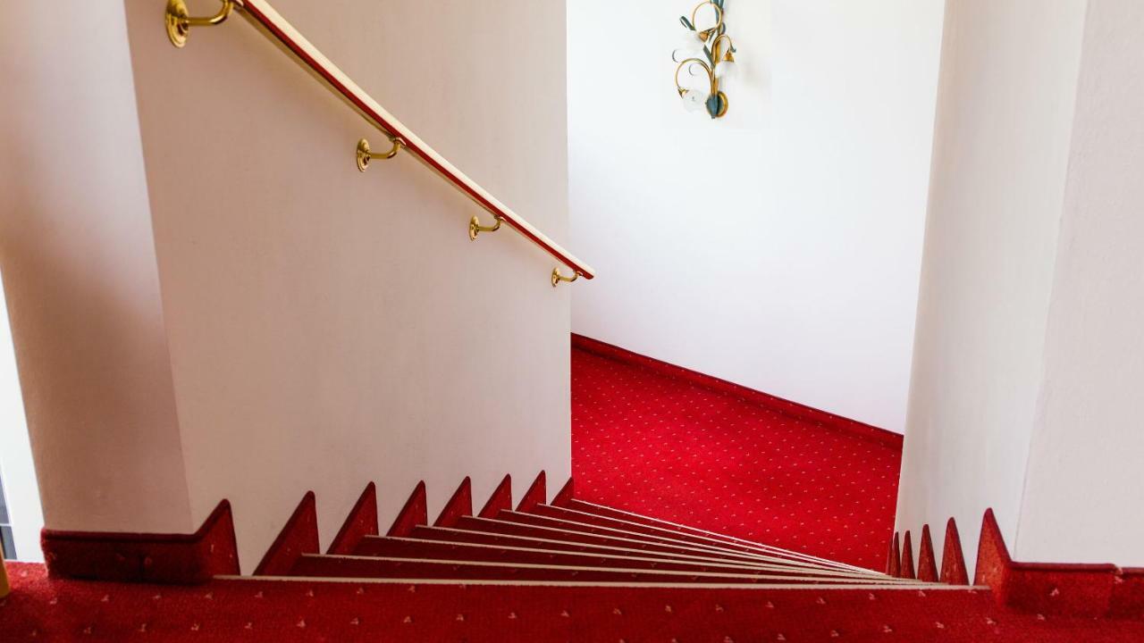 Hotel Villa Laurus เมราโน ภายนอก รูปภาพ